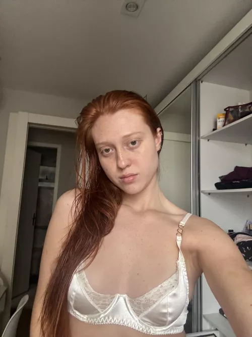 I wanna be your slut. 