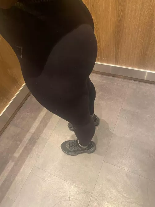 Im a cool girl i promise