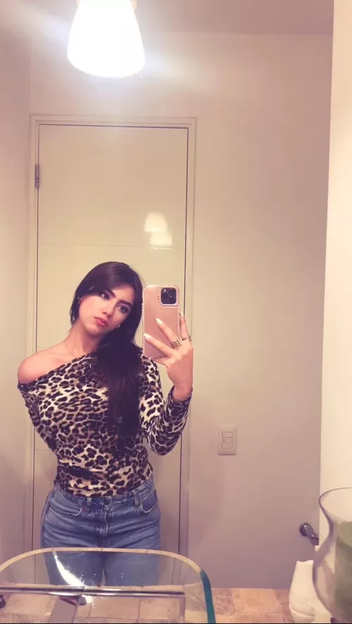 i’m the girl you’ll go broke for