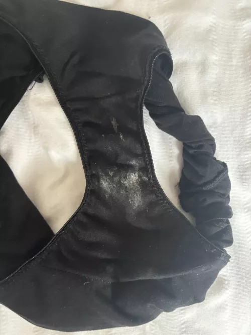 It’s been a good Monday 😏 [selling] with Halloween discount, £20 with [UK] postage 😝