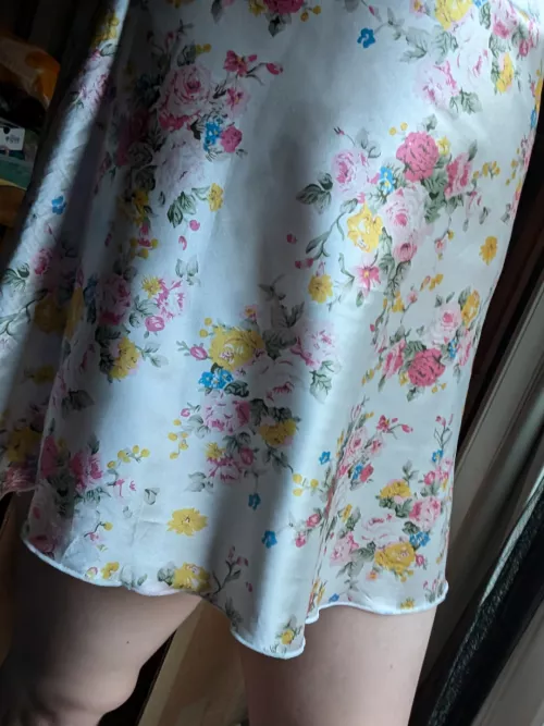 Love waking up in my cute lingerie and taking some early morning photos 🥰