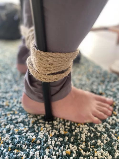 One way to stay focused working from home (selfbondage)