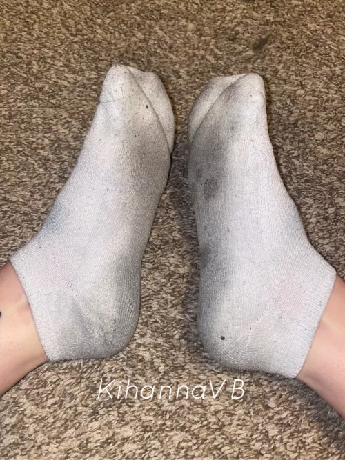 SALE TODAY 2 pairs of worn socks ready to ship for $40. White & gray/white. Chat me to buy [selling]
