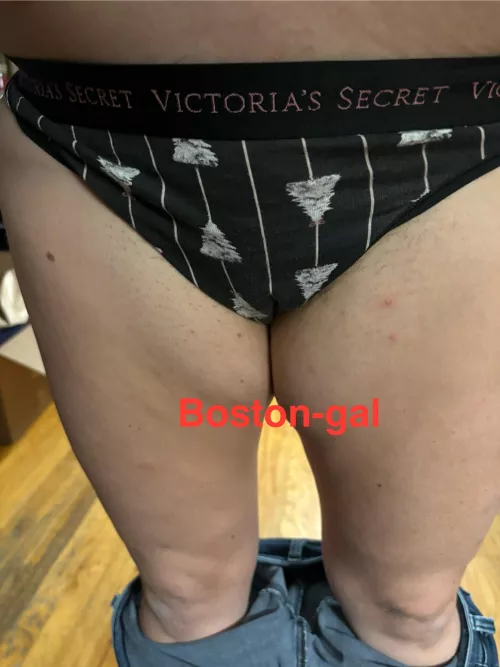 [selling] ***NEW PRICES AND PANTY DRAWER*** Today’s thong I am wearing/selling.  Other pairs available.  Thongs, bikinis, briefs.  Extra services and photo sets also available.  Menu and panty drawer on profile.