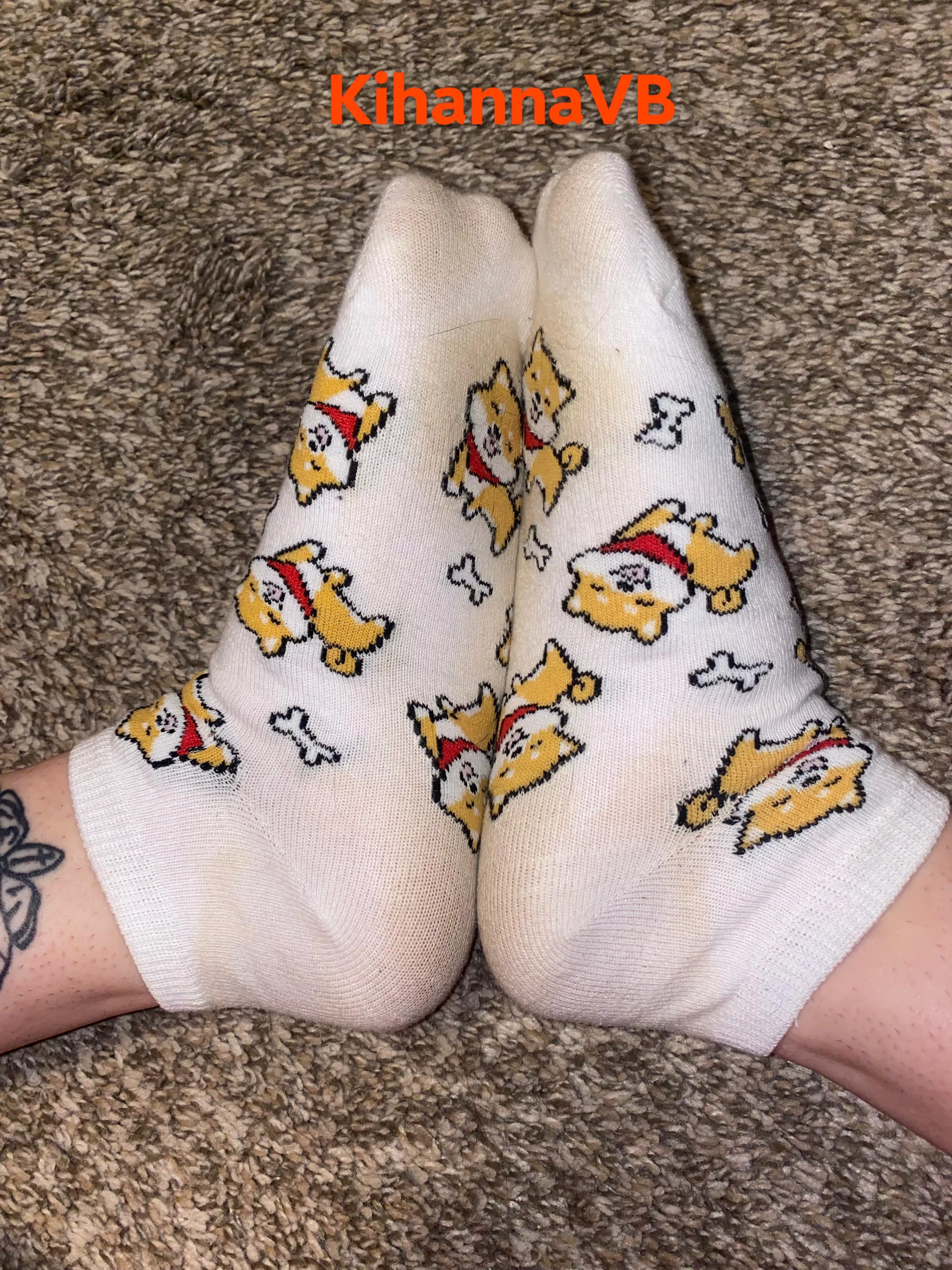 [Selling] so sweaty and smelly!