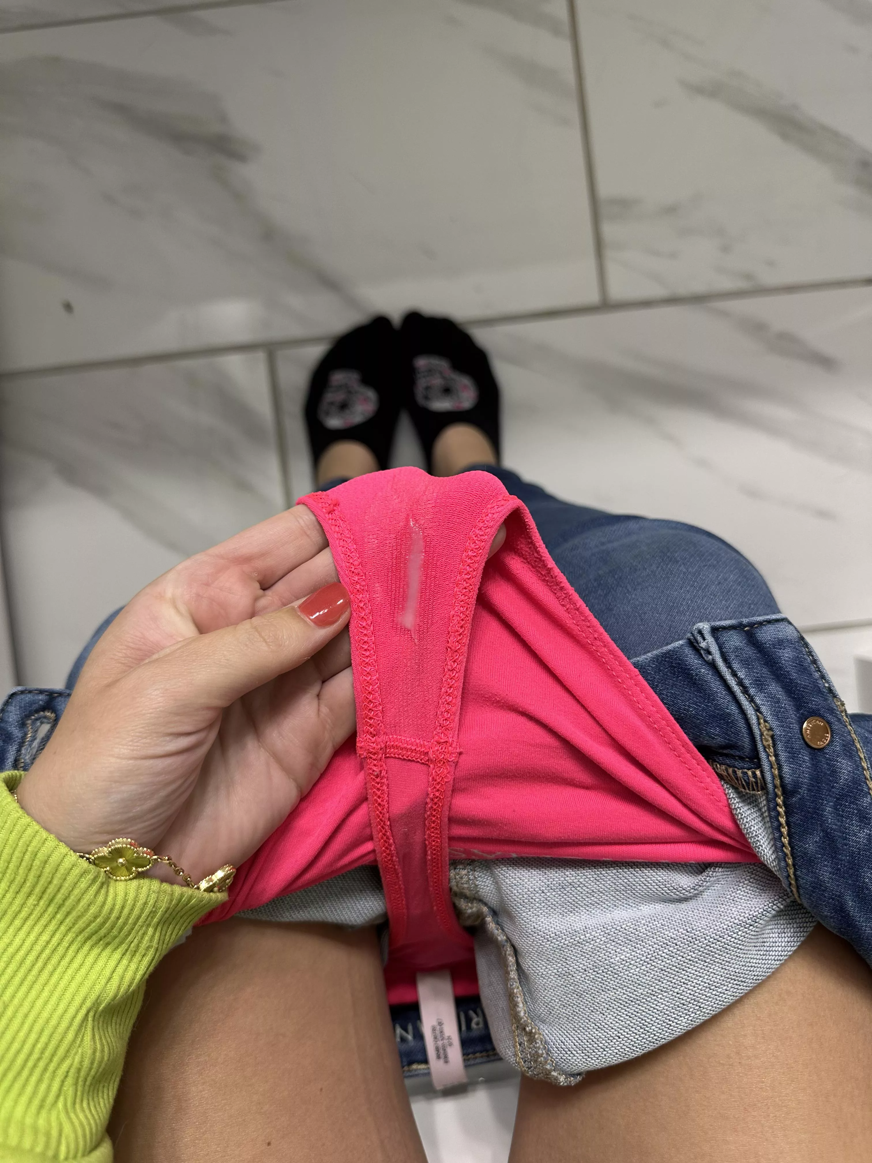 [Selling] Waiting to be licked clean 👅💦