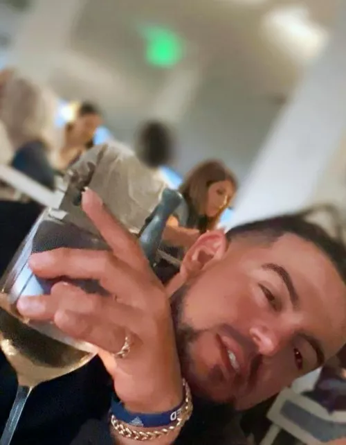 Single 35 M Hispanic looking for some fun