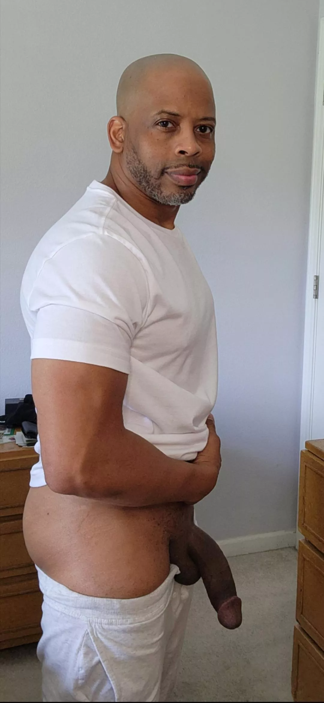 Slow kiss or slow lick at home?