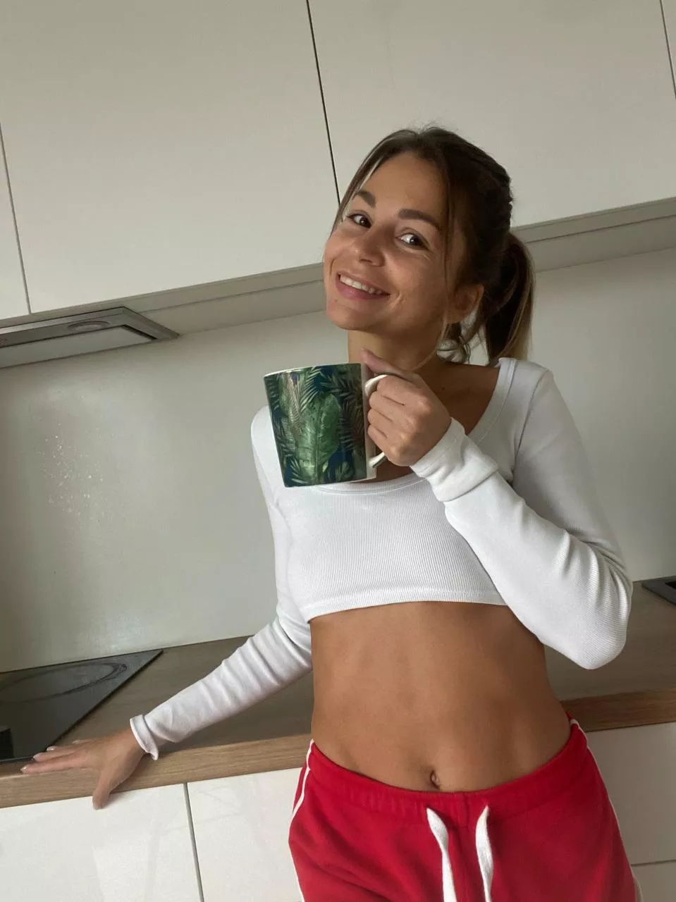 Start your morning with a midriff