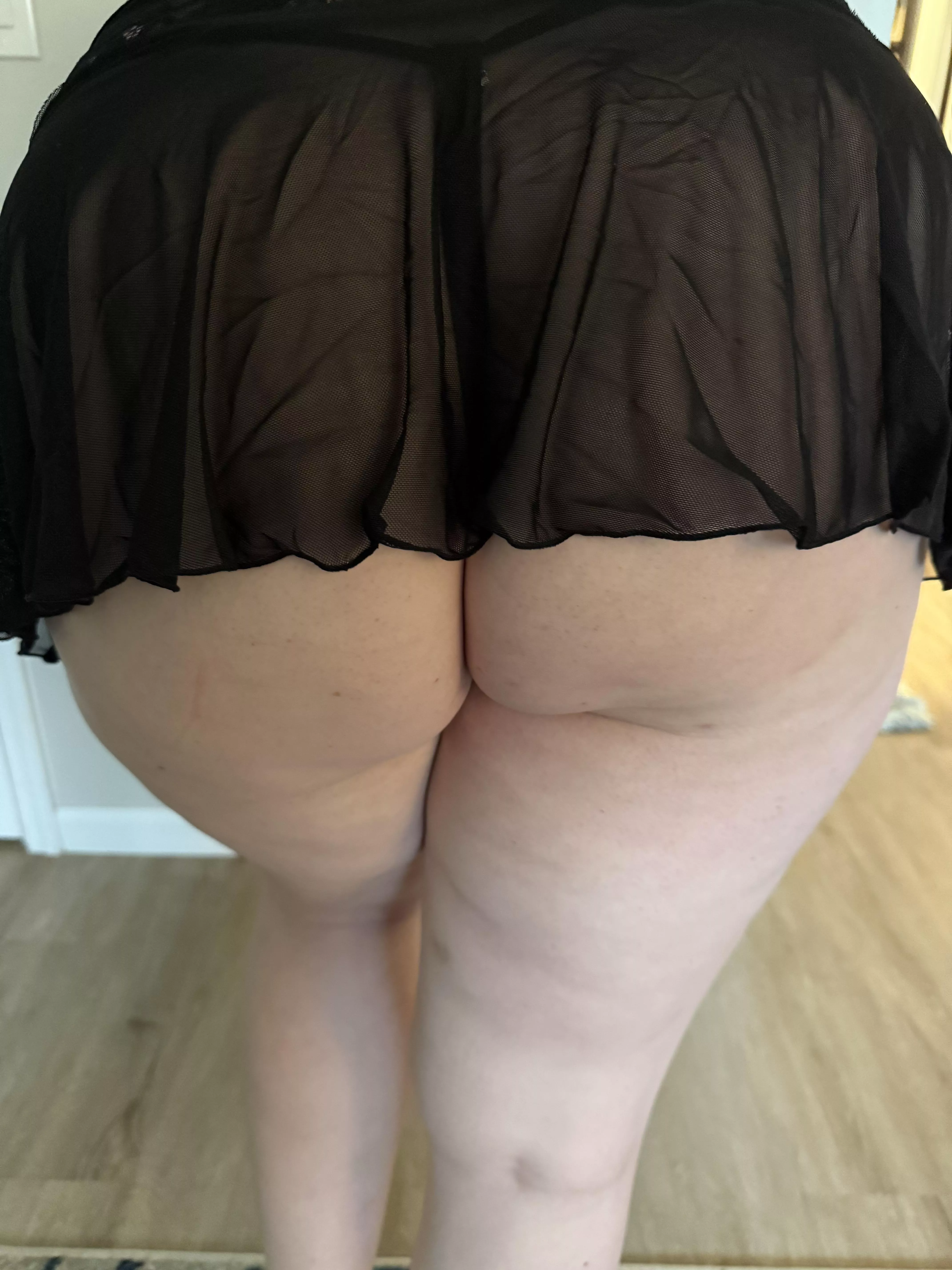 This mom needs attention 