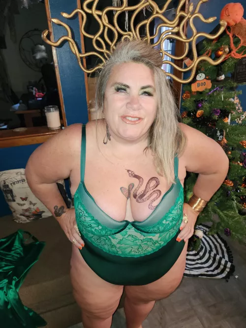 Venomous beauty, lethal grace.