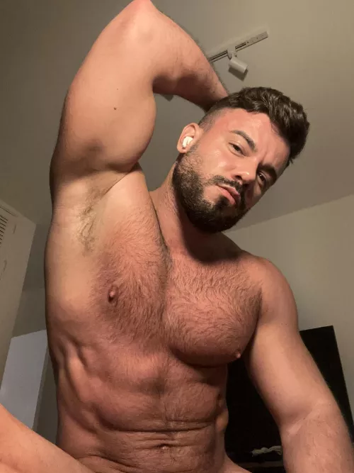 Waiting for you until the next hour