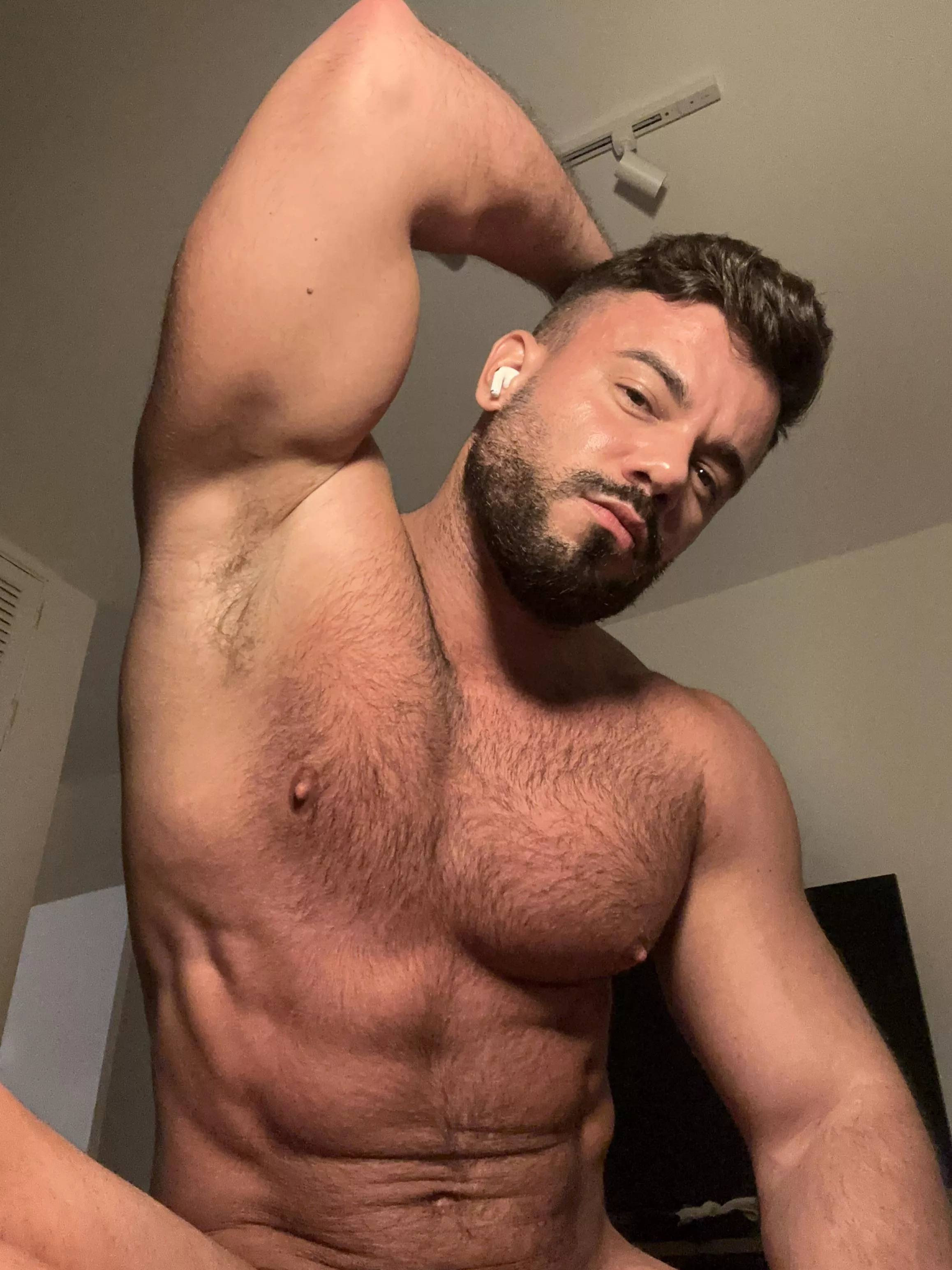 Waiting for you until the next hour