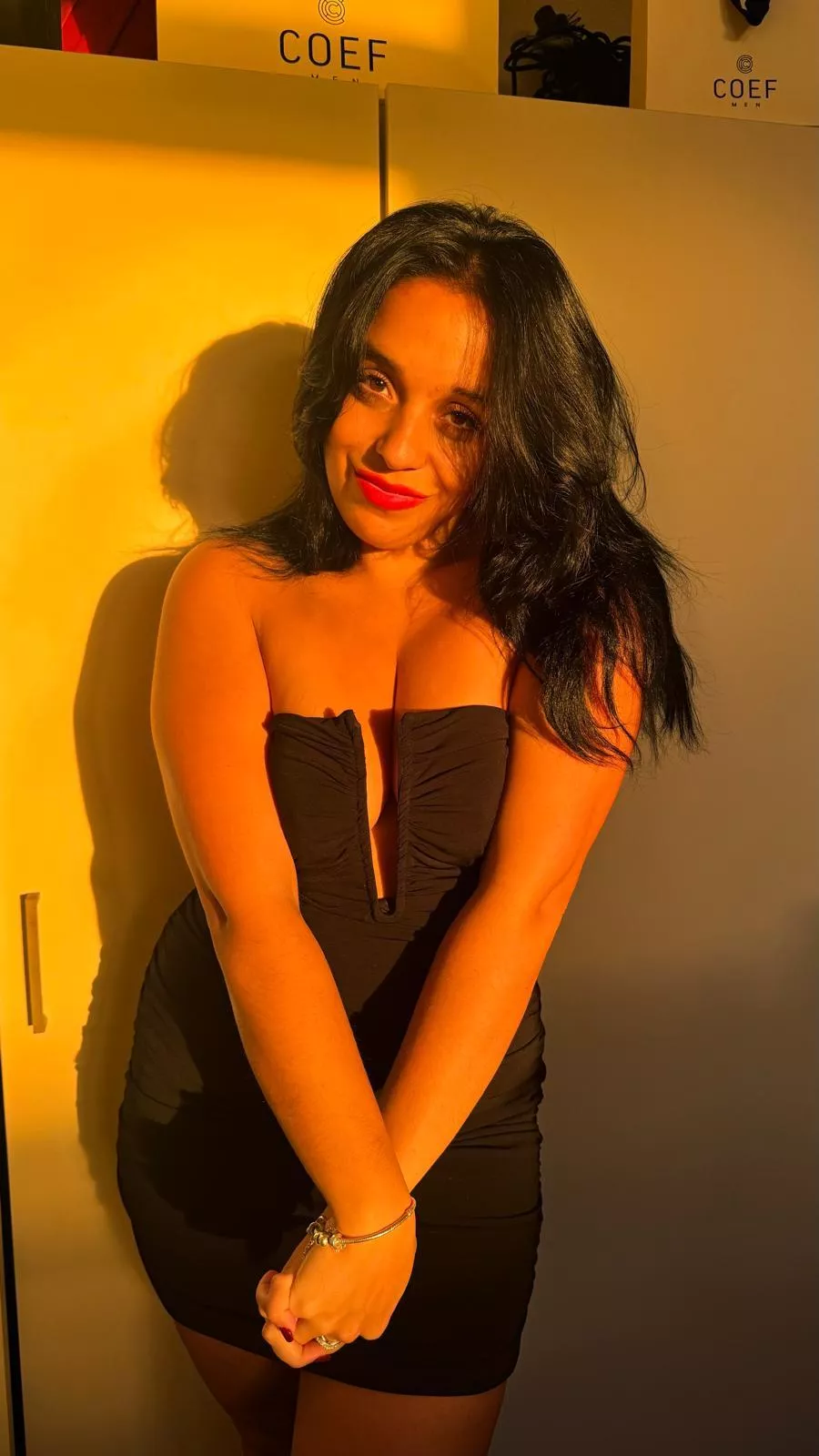 ❤️Yes with 25 yrs old, married, is that a problem?❤️ ⭐️⭐️⭐️