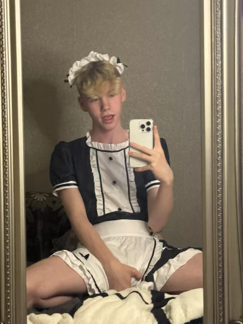 [18] can i be your gay teen paradise ;)