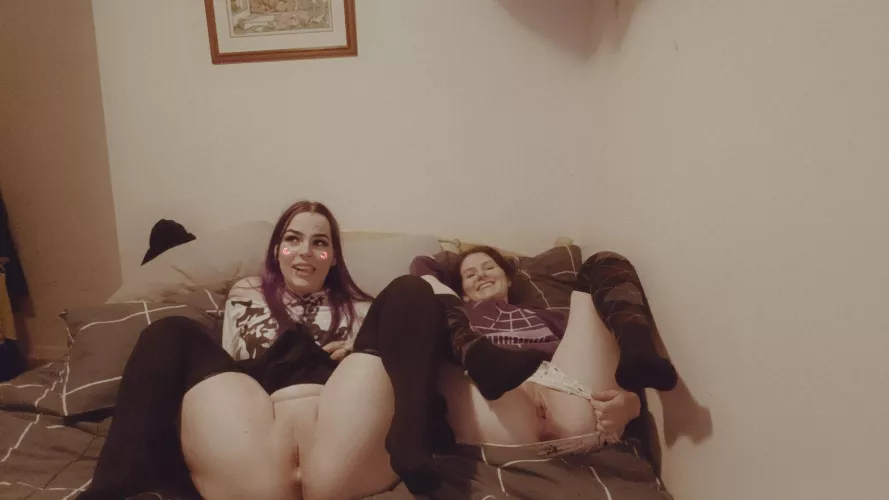 2 cute aussie girls x