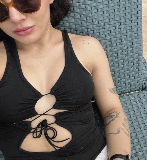 21 [F4M] student seeking wild experience from an Oklahoma guy