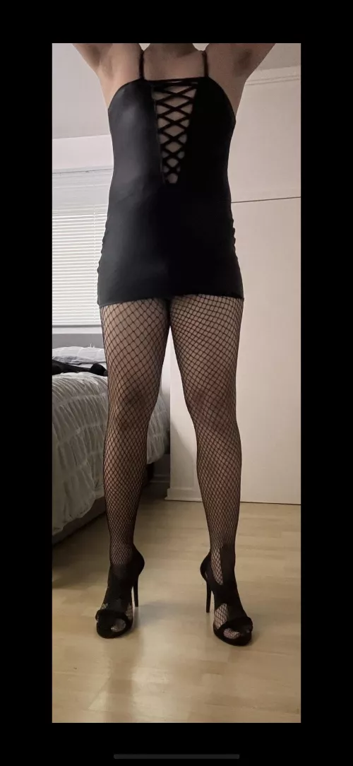 23 sissy want to be owned and trained