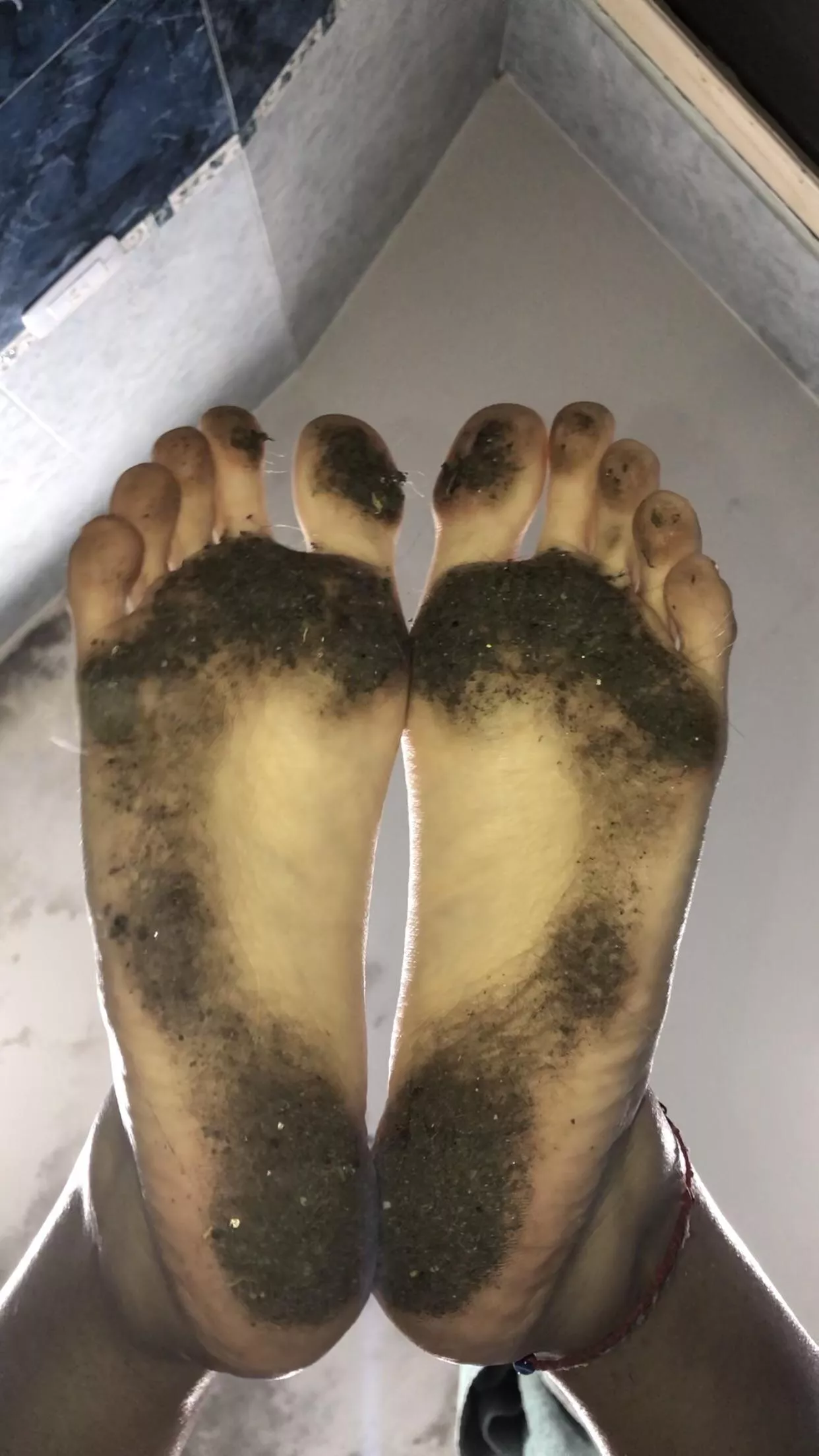 23F student domme. You will want to lick every dirt on my feet