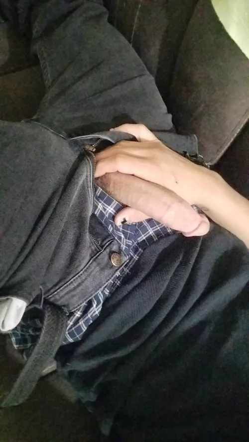 24M looking for F