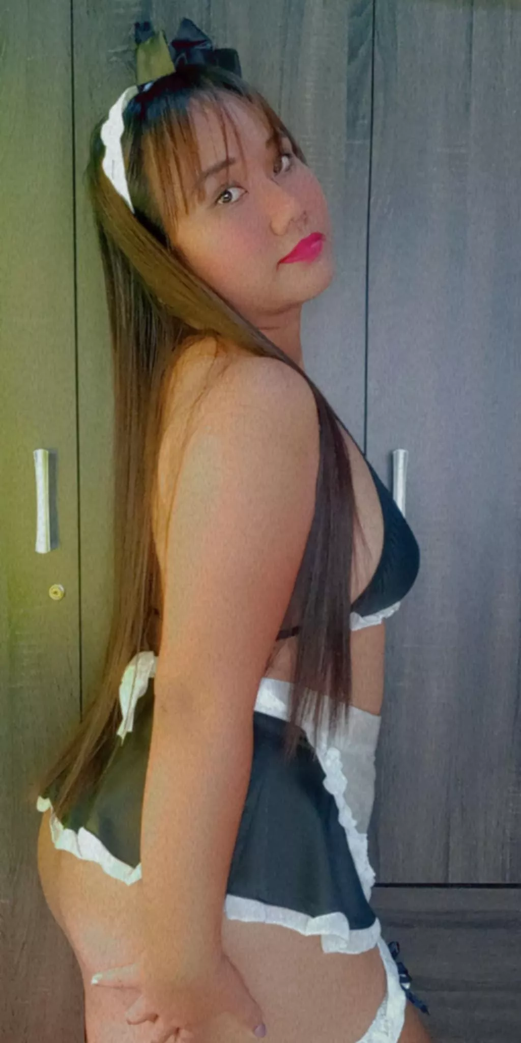 25 F4M Pinay here. Anyone whe needs pipe cleaning?