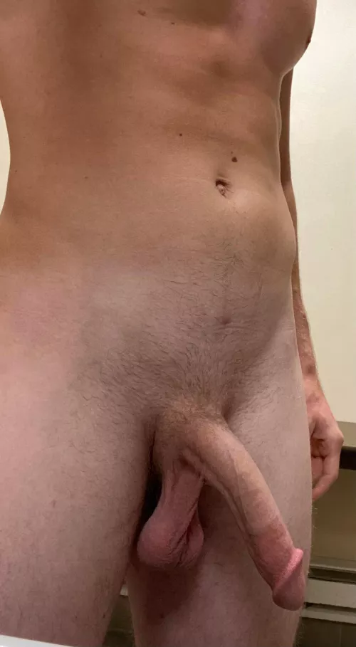25M4F looking to have some fun. Message me!