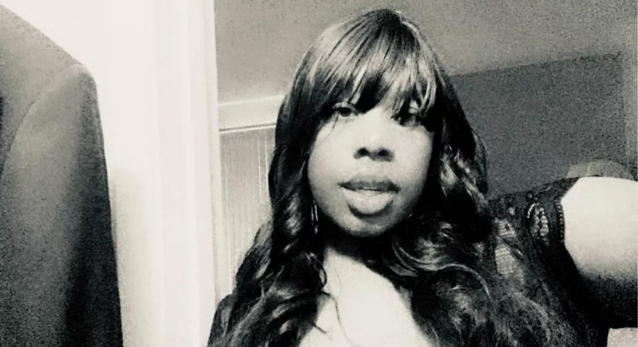 26 [t4m] when i look at you like this its time to drop them drawers and let me drain you 