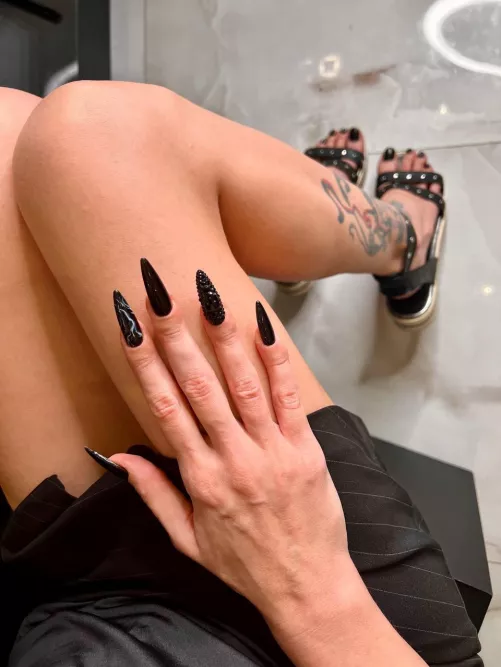 All nails are black 