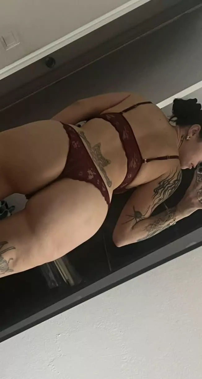 all natural homegrown singlemom boooty