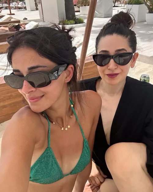 Ananya Panday and Karishma Kapoor