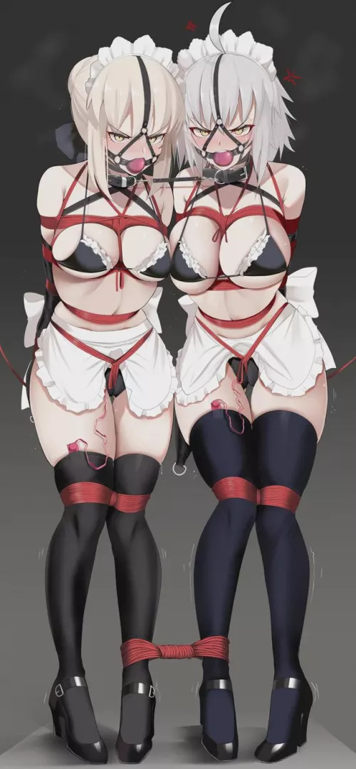 Appropriate attire for Servants bound by contracts