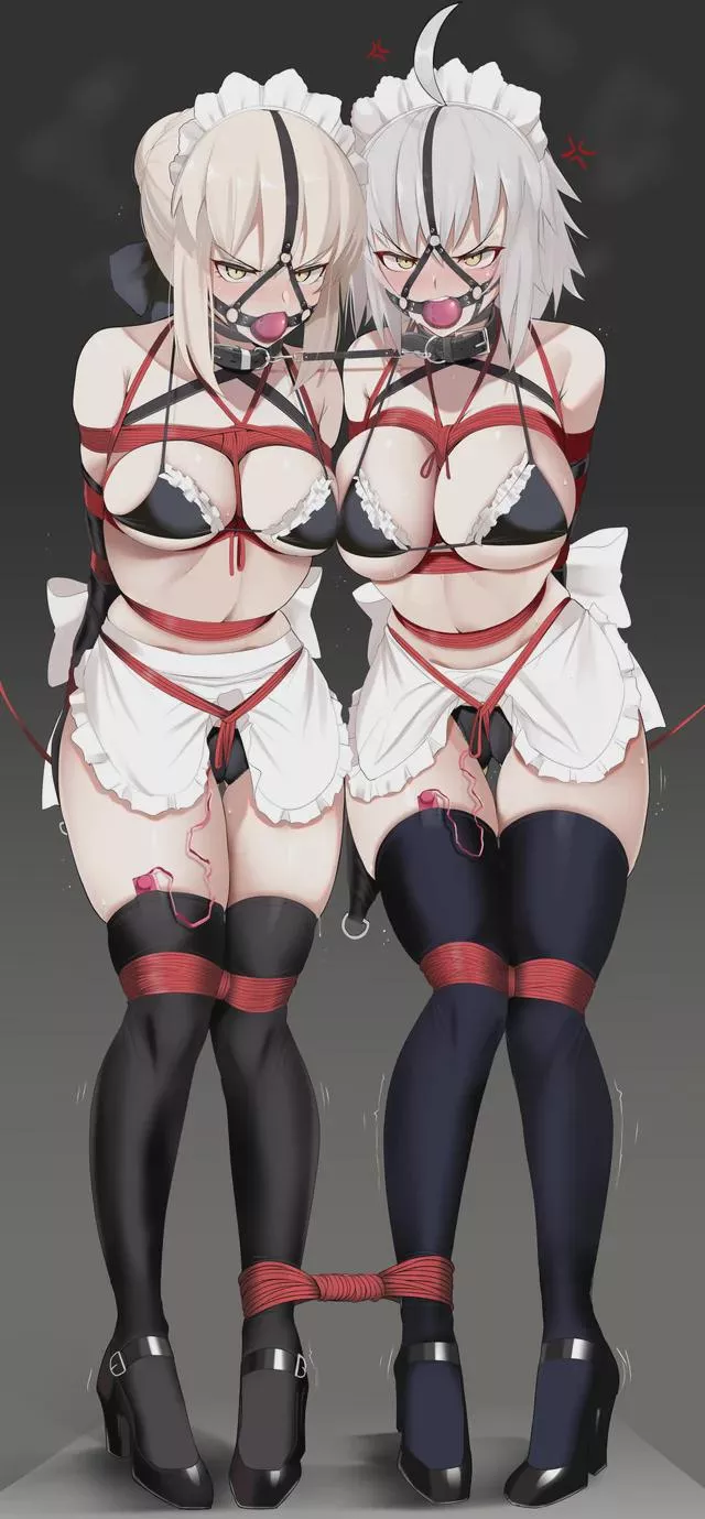 Appropriate attire for Servants bound by contracts