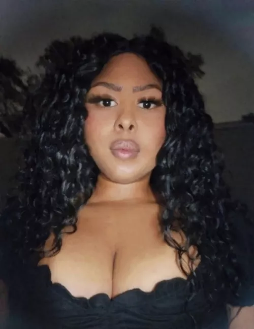 Come nut on my teen tits who wants to go first ?SATX 