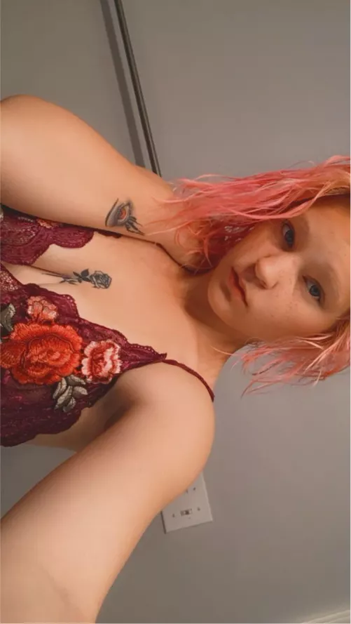 Craving as many cocks as I can take atat once. Can’t wait to go film my Orlando orgy 😊