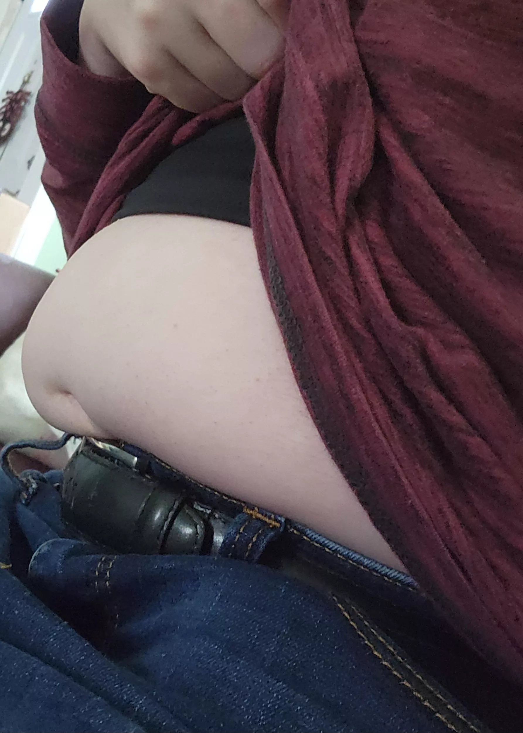 Damn im really outgrowing everything these days 😵‍💫