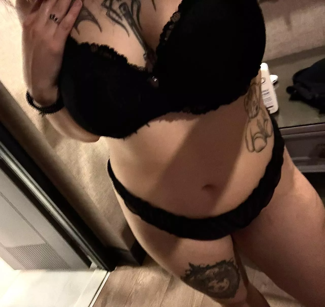 F18 feeling a bit naughty today 