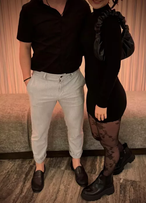 First Time Couple Visiting Thursday/Friday - Seeking Hot Couples or Adonis-Type BWC Bull