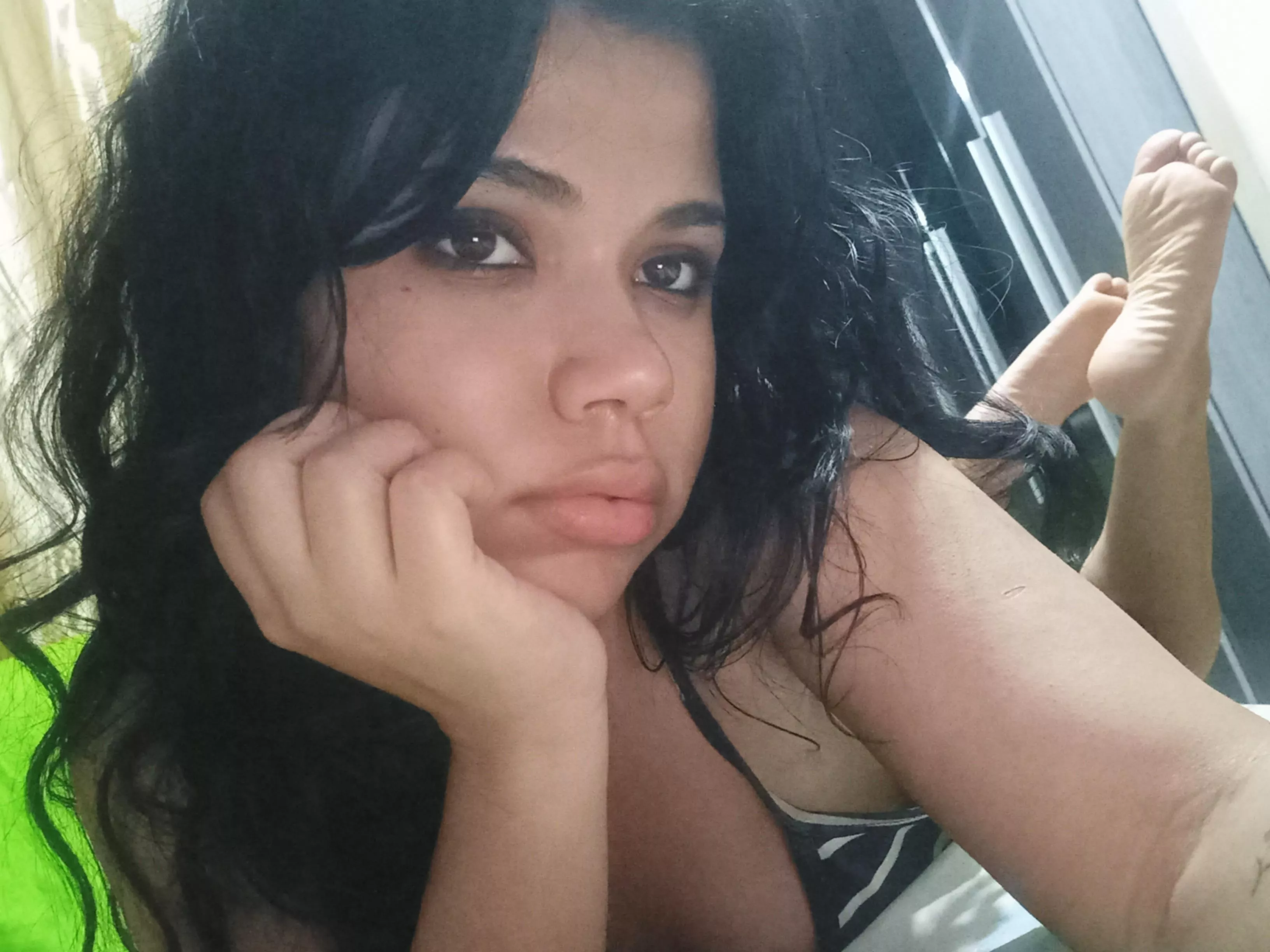 How do you feet about latina feet? 4,5 in us shoe size