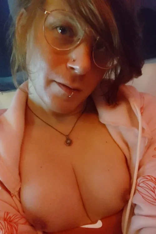 I feel spo nervous posting this... 🤭🩷