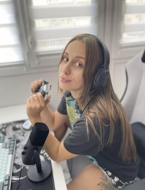 Ill play, and you ll take advantage of my helplessness