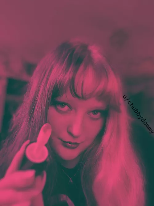 Let Mommy turn you pretty.🎀