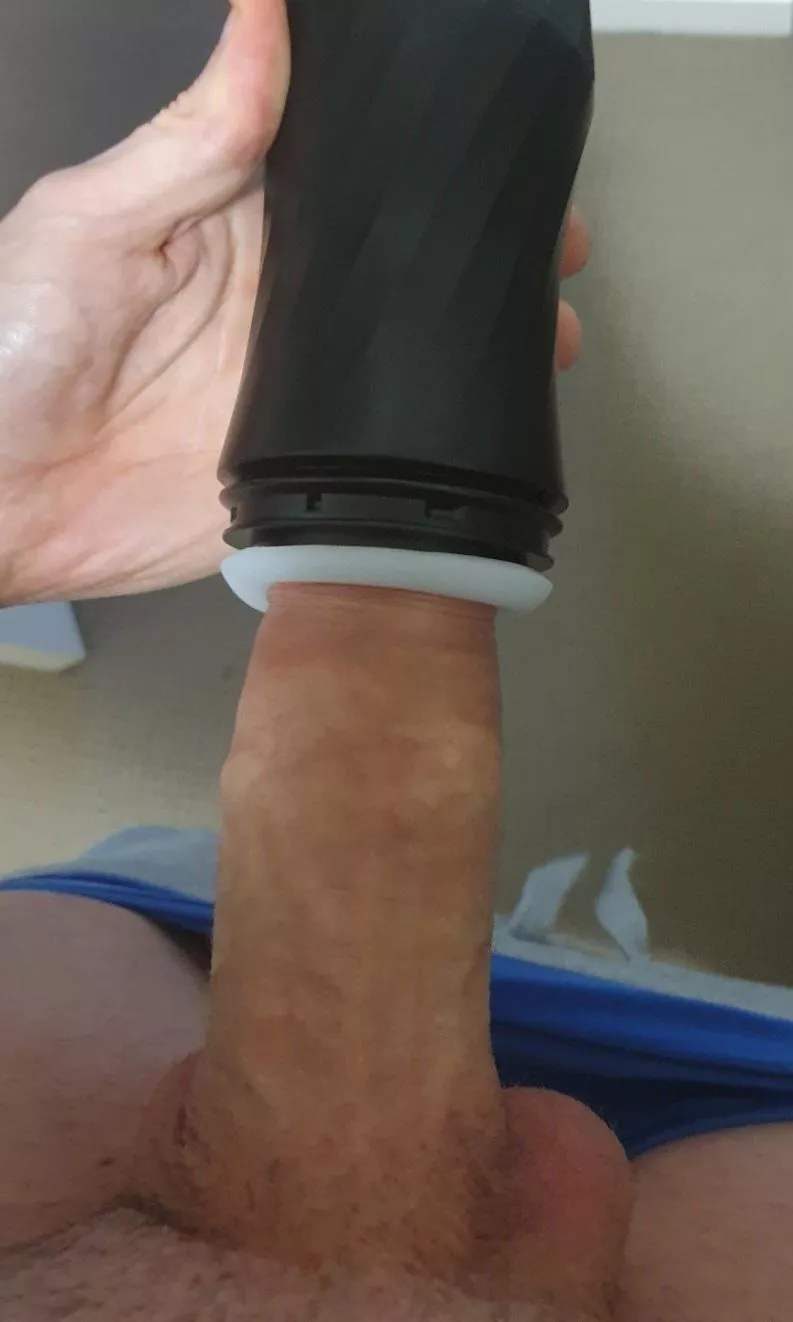 [M] Don't fit toys, can someone help?