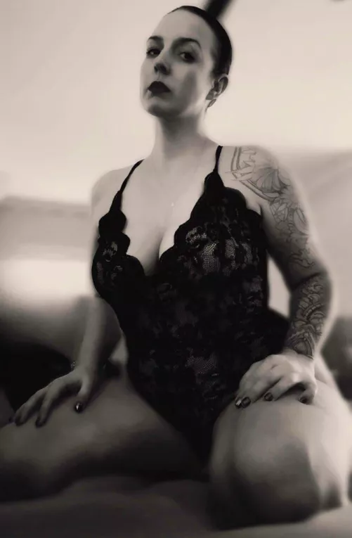 Mmm, Sunday worship 🙇