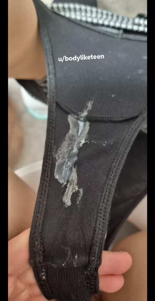 My thongs after yoga today.. wanna taste..