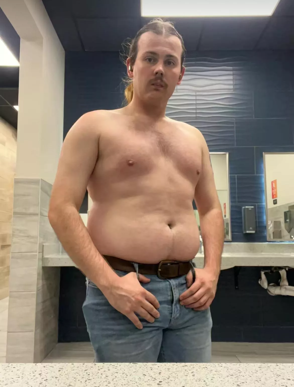 Nick and Stavs son is so cute 