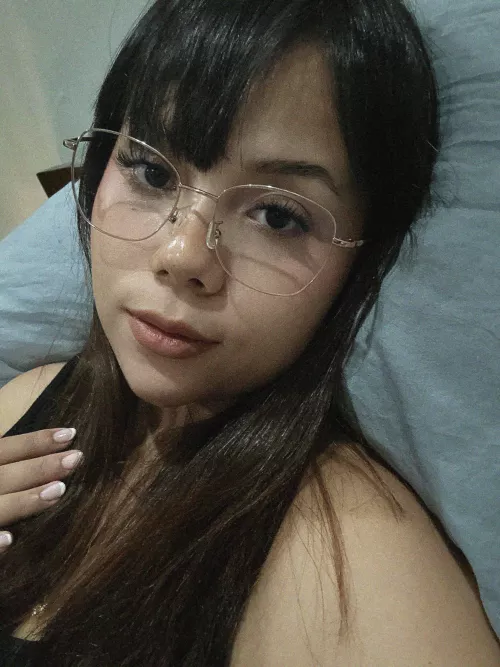 Open to a discreet fling, no secrets spilled, just keeping it playful 19f