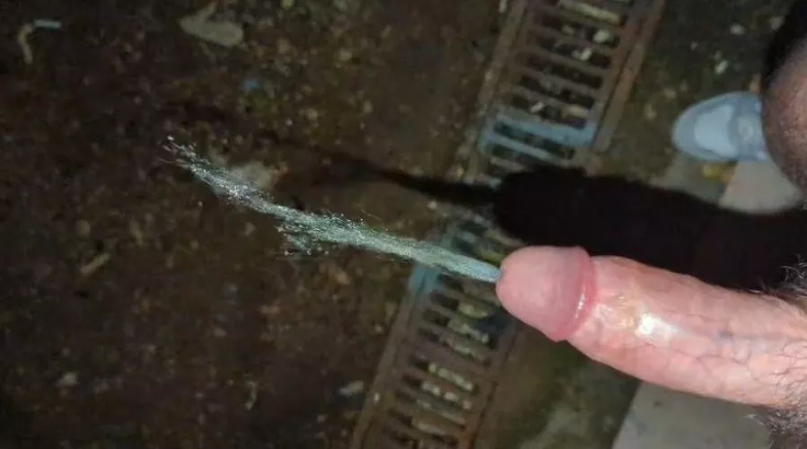Piss break 💧