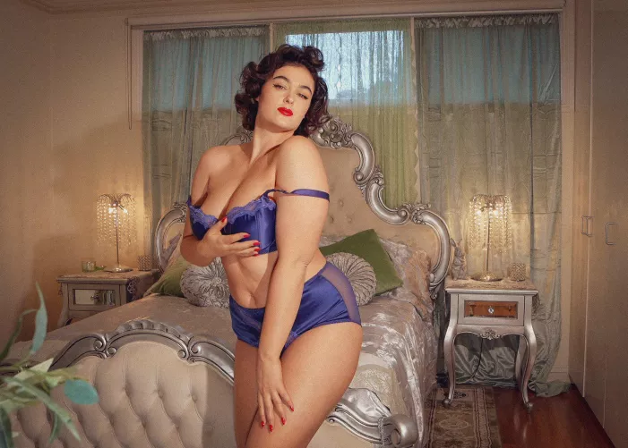 Sexy and hot stefinia 