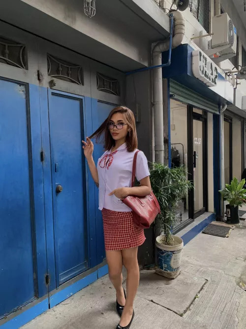 tell me the truth, creampie my slutty trans ass or skip me