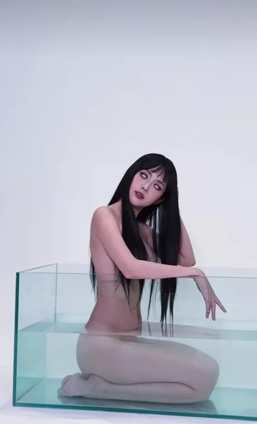 Tomie by beerpassaranan